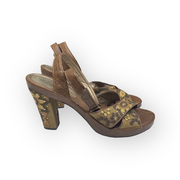Kenneth Cole ❁ Afterflower Ankle Strap Embroidered Leather Heels ❁ Brown ❁ 9M ❁ - Picture 2 of 16